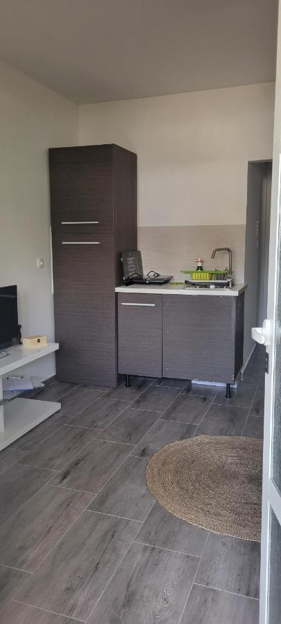 Apartmani Sonia Njivice Exterior photo